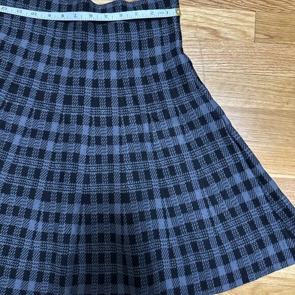 Classic Concepts Plaid Knit skirt - Picture 1 of 8